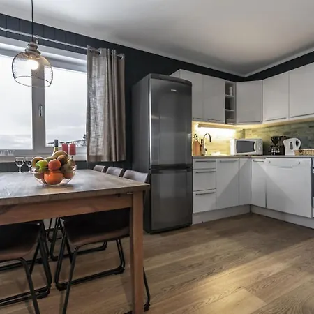 In-ski Out And Perfect For Families Apartment *