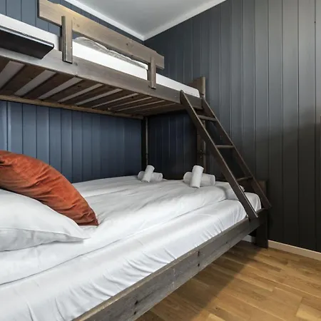 In-ski Out And Perfect For Families Apartment *