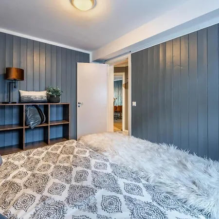 In-ski Out And Perfect For Families