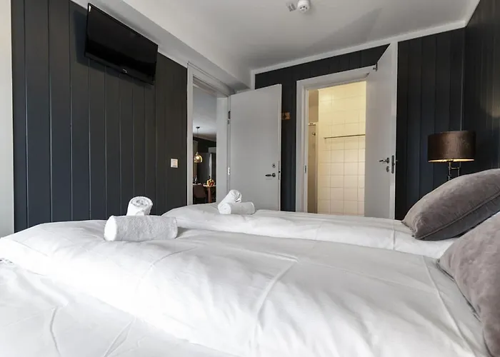 In-ski Out And Perfect For Families *