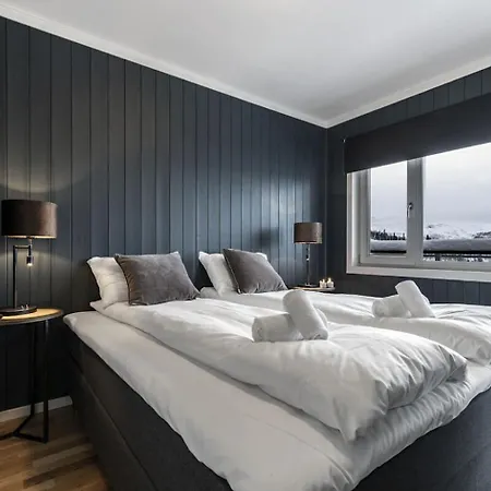 In-ski Out And Perfect For Families 헴세달