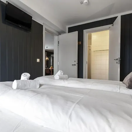 In-ski Out And Perfect For Families *